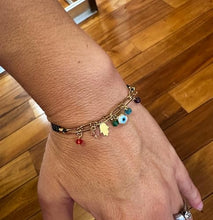 Cargar imagen en el visor de la galería, OCHRANA Pulsera ajustable con cadena de acero inoxidable dorada y dijes de cristal
