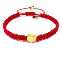 Cargar imagen en el visor de la galería, OCHRANA Pulsera ajustable de macramé roja con dije dorado de acero inoxidable en forma de corazón de 15mm
