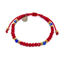 Cargar imagen en el visor de la galería, OCHRANA Pulsera ajustable de cristal facetado color rojo con ojo turco y acero inoxidable dorado
