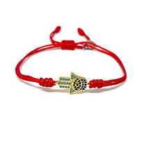 Cargar imagen en el visor de la galería, OCHRANA Pulsera ajustable de macramé roja con dije de mano de Fatima dorada de acero con zirconia
