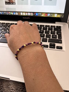 OCHRANA Pulsera de 17.5 cm de jaspe sedimento morado con hematita dorada de 4mm