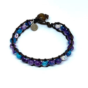 OCHRANA Pulsera de 17.5 cm de jaspe sedimento morado con cuero y broche de madera de 6mm