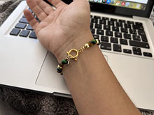 Cargar imagen en el visor de la galería, OCHRANA Pulsera de 17.5 cm de ojo de tigre verde y amarillo con hematita dorada de 6mm
