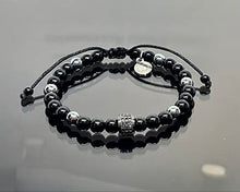 Cargar imagen en el visor de la galería, OCHRANA Pulsera ajustable de ágata negra con hematita y dije zirconia redonda negra de 6mm
