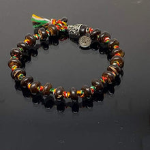 Cargar imagen en el visor de la galería, Ochrana Pulsera Budista de 18 cm de cascara de Coco con Hilo de Colores de 8mm
