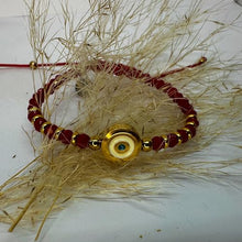 Cargar imagen en el visor de la galería, OCHRANA Pulsera ajustable de cristal facetado color rojo con ojo turco de acero inoxidable dorado
