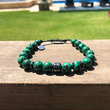 Cargar imagen en el visor de la galería, Ochrana Pulsera Ajustable de malaquita Verde y hematita de 8mm
