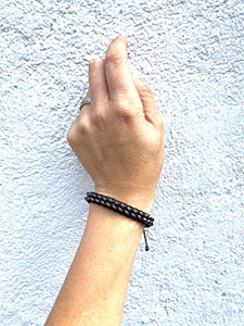 OCHRANA Pulsera ajustable de hematita negra cosida de 6mm